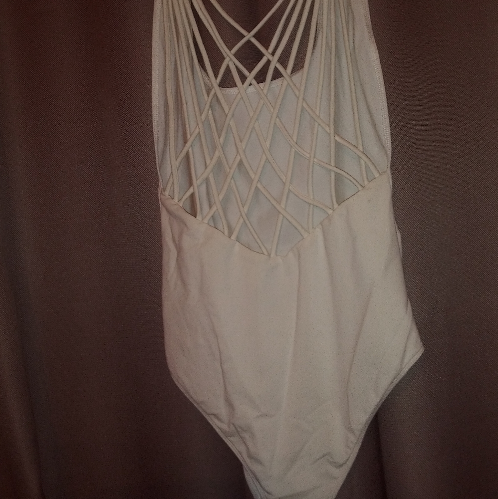 White Back Detailed Straps